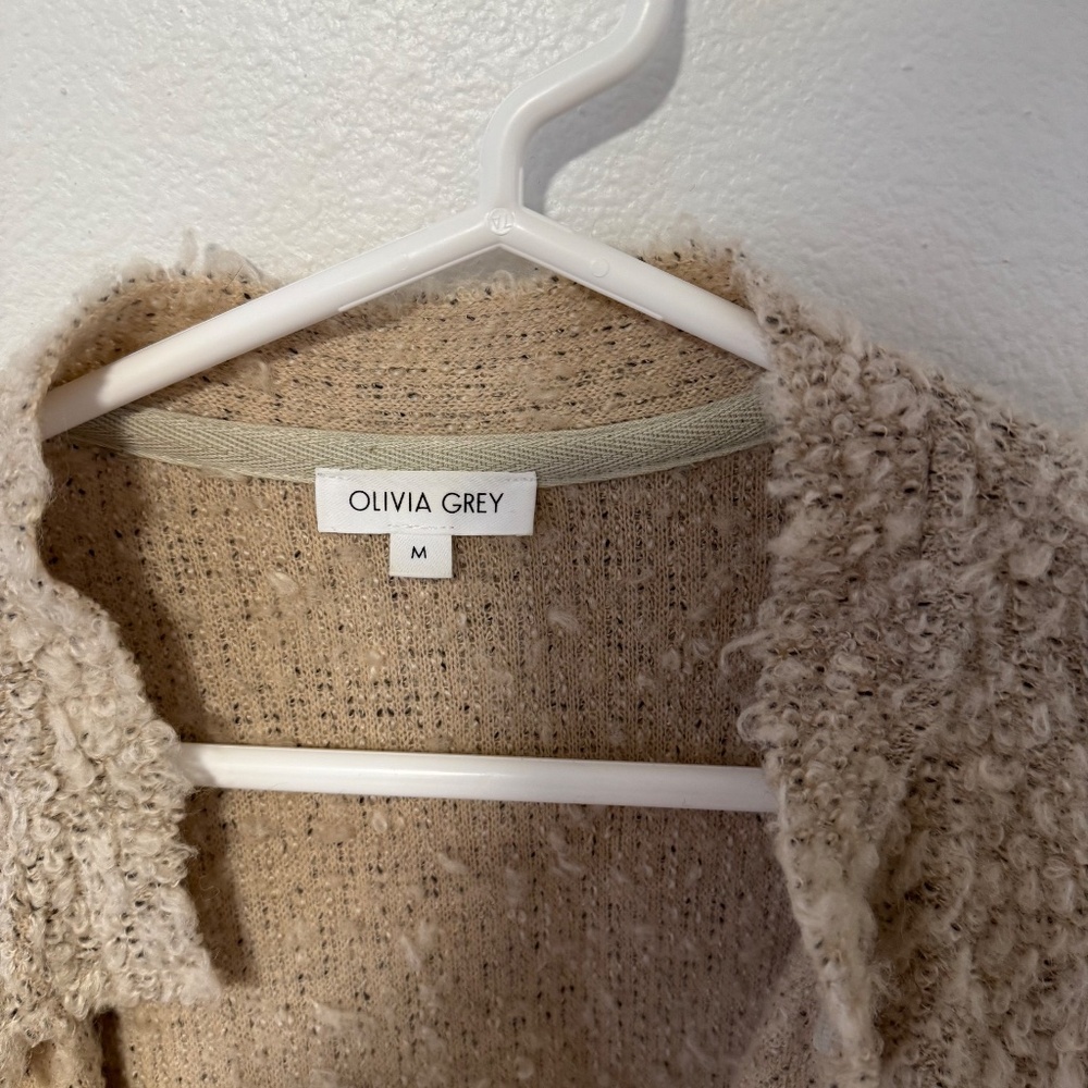Fuzzy Cropped Cardigan - Picture 4 of 4